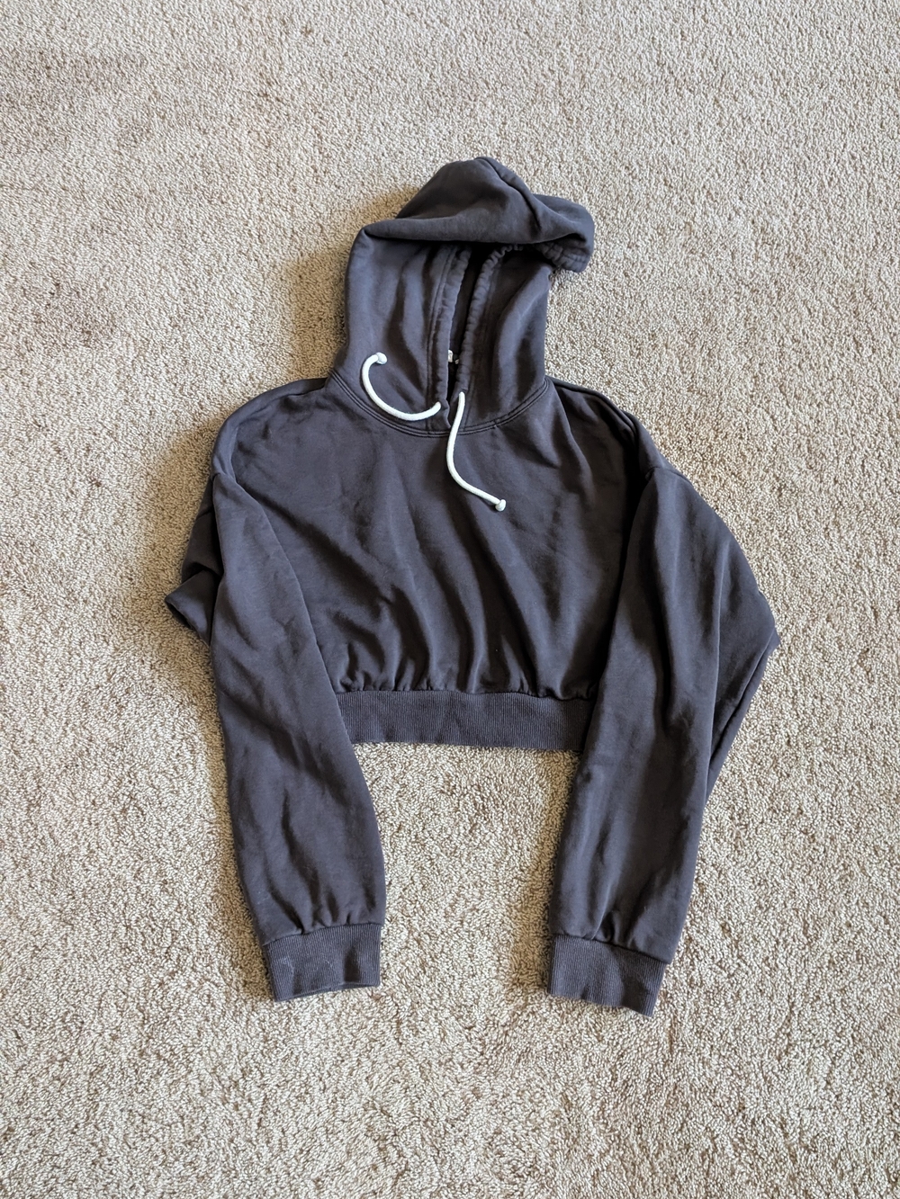 Nia Women's Charcoal Cropped Hoodie - Casual Pullover